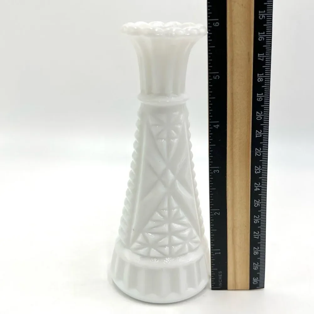 Two Vintage‎ White Milk Glass Flower Bud Vases Stars And Bars - Picture 9 of 12